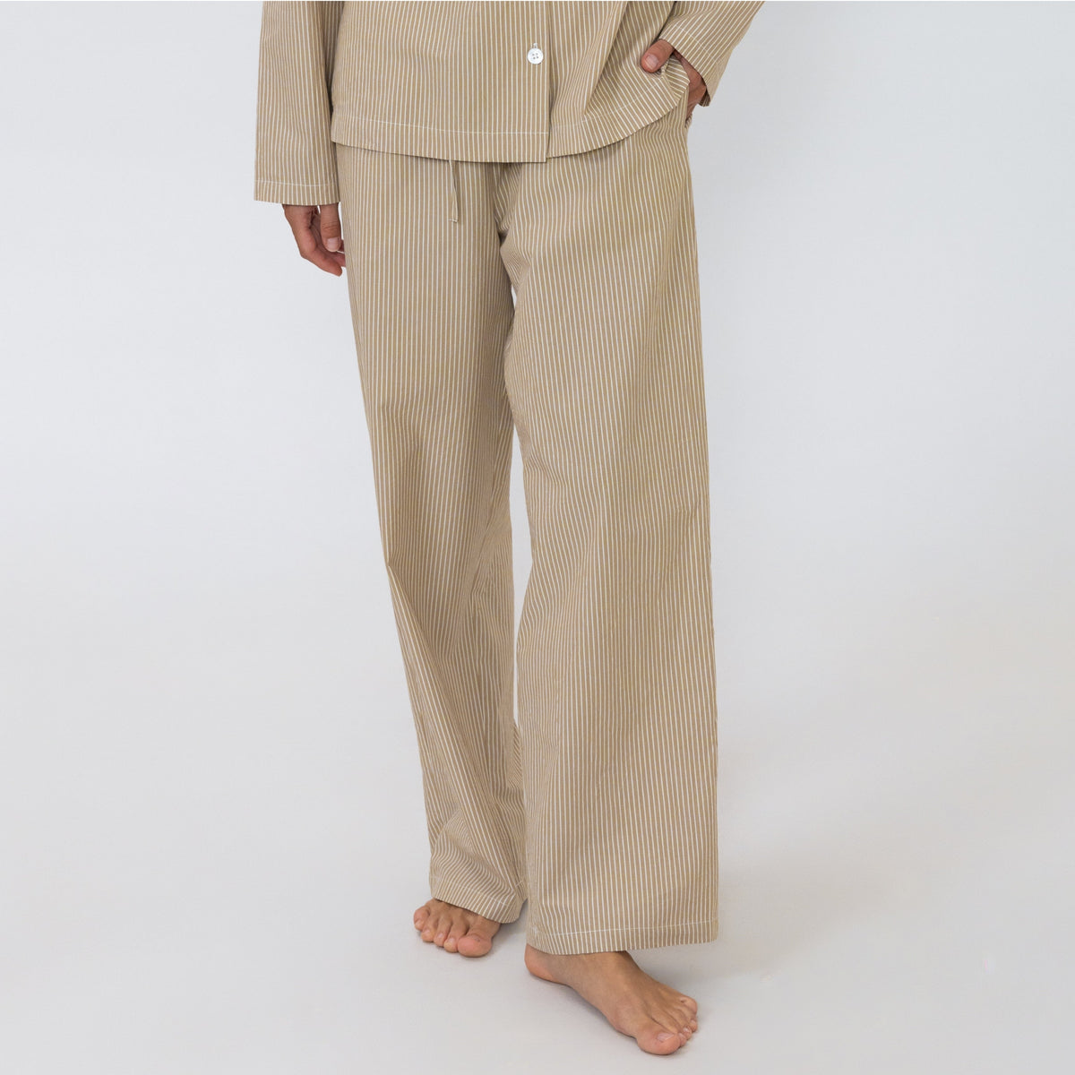 Beige/valkoinen